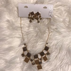 Necklace and earrings set